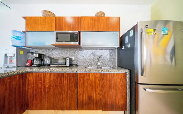 2 BR Condo with Rooftop Pool - Terrazas