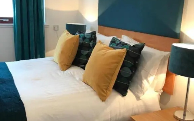 147 Dalnabay, Silverglades