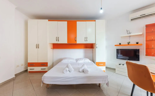 Orange Seaview Studio