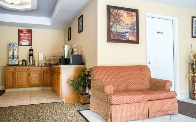 Econo Lodge Bradford