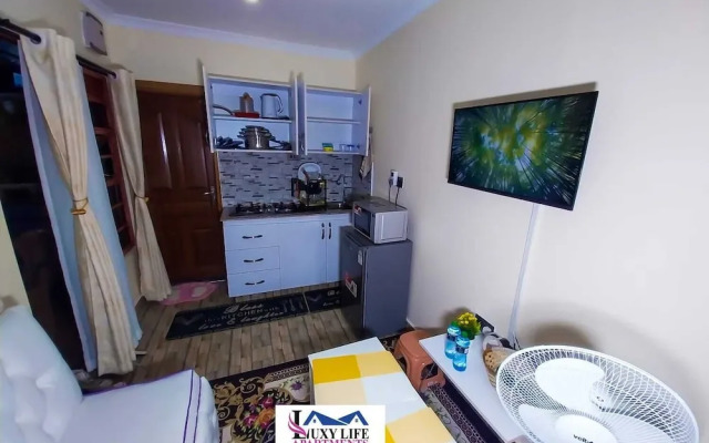 Lux Suites Luxylife Studios Kenol