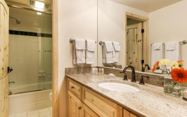 Deluxe Three Bedroom - Aspen Alps 209