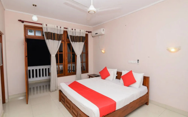 OYO 463 Emerald Breeze