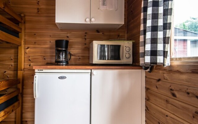 Bromölla Camping & Vandrarhem - Hostel