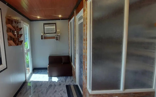 B&F Travellers Inn