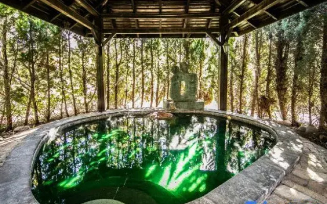 Dalian Lvshun Tianmu Hot Spring Resort