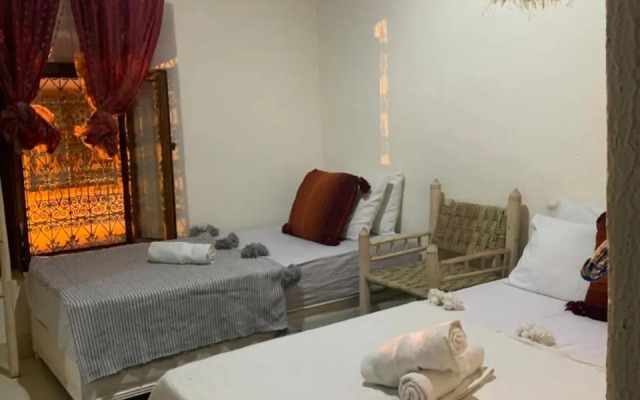 Hostel BE 20