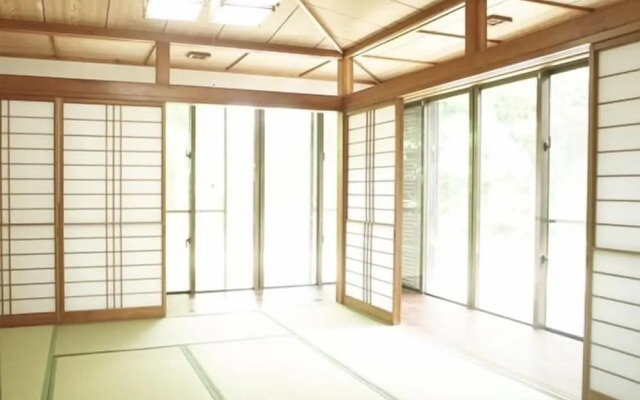 private hotel WALKERS NAKIJIN