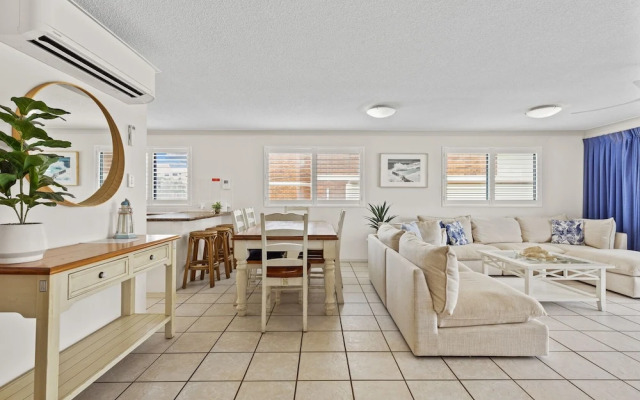 Riverdance Apt 8