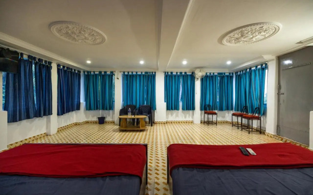 Sri Sai Holiday Inn