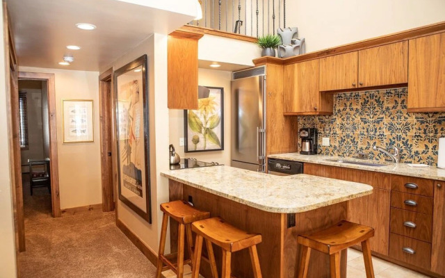 4 Vail Trails Chalet - 2 Br Condo