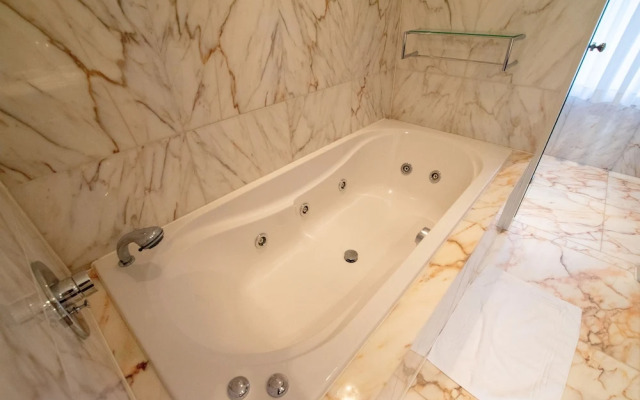 Center City Villa