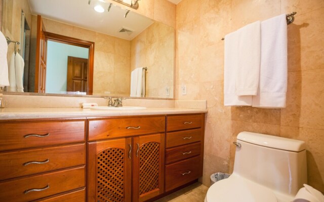 Lawson Rock Yellowfish 210