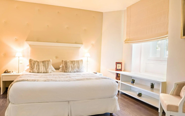 Hotel Renoir