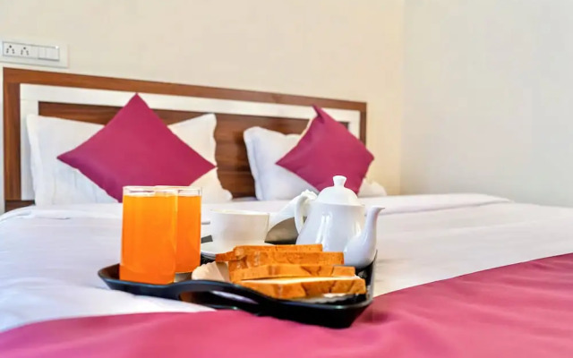 Hotel Pine Crest Inn