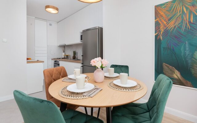 Apartment Spadzista Gdansk by Renters
