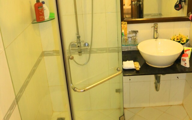 A25 Hotel - 28 Tran Quy Cap
