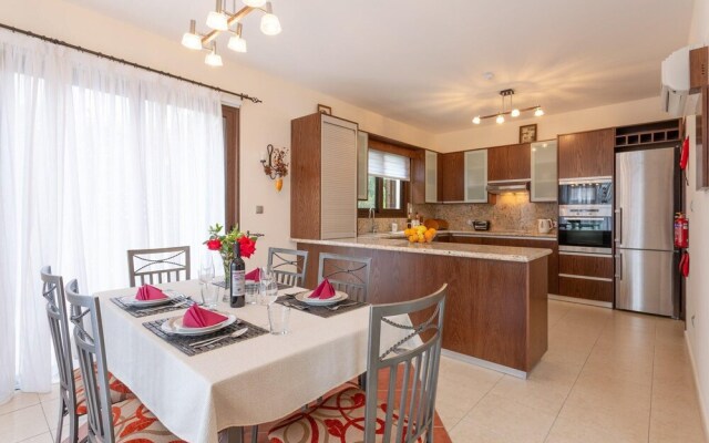 Prengos Sea View Villa