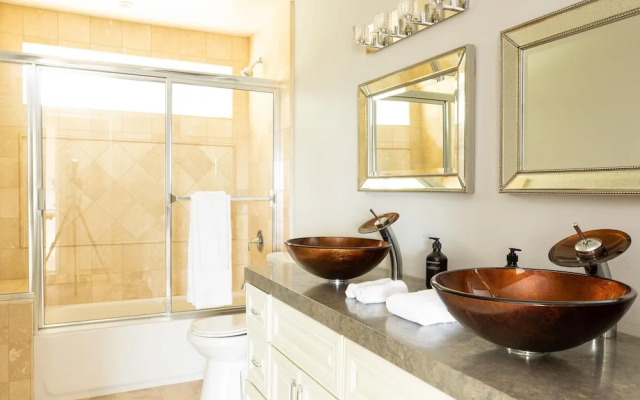 Sea Star by AvantStay | Gold Medal Olympian's Malibu Estate | Pool, Spa & Views