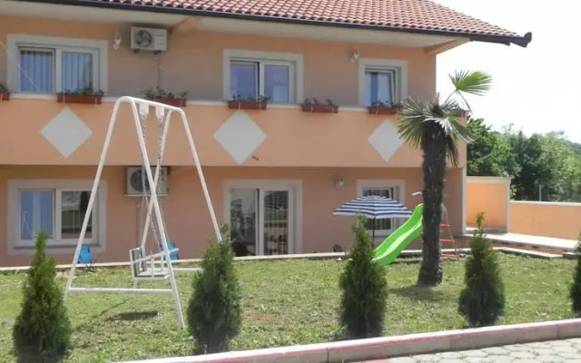 Apartments Bisić