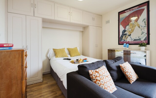 The Sherborne Court Aerie - NJB