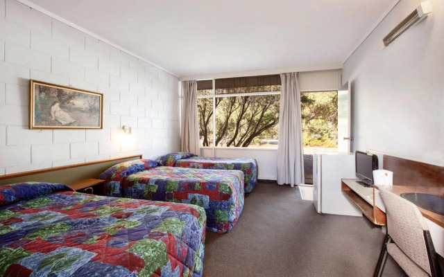Parkway Hotel