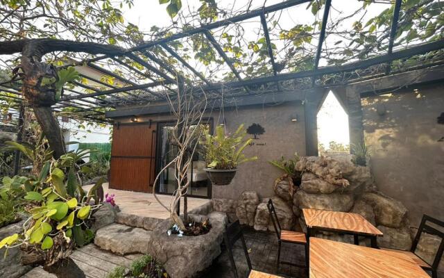 Uthaithani Resort