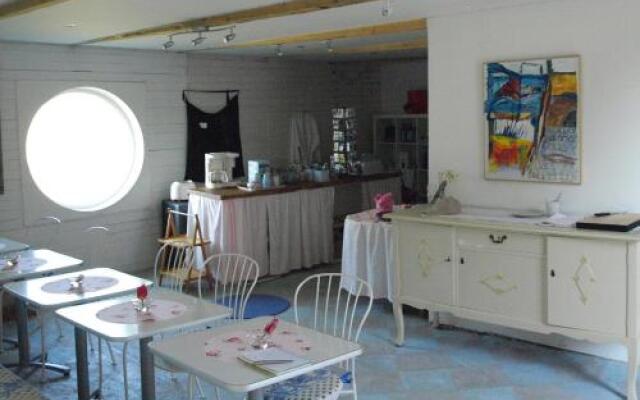Rapsbollen Bed & Breakfast