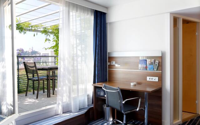 Holiday Inn Express Marseille - Saint Charles, an IHG Hotel