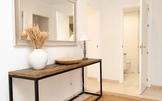 Lovely Apartment With Shared Pool