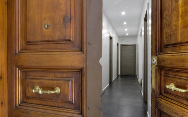 Floor 6 by DOT Suites
