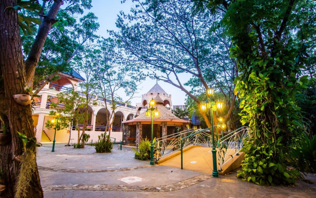 Horseshoe Point Resort