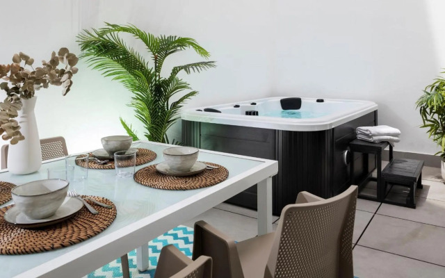 Guadalupe 15 by Magno Apartments