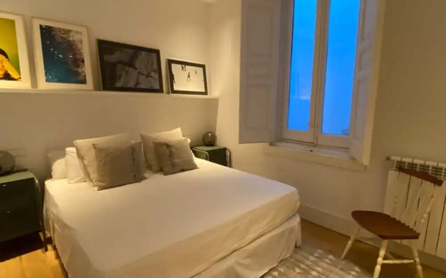 The Pelayo Majestic Luxury 3 Bedroom in Chueca
