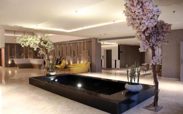 Udman Greater Noida By Ferns N Petals