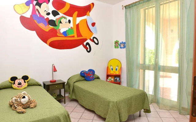 Apartment In Villa Near The Sea