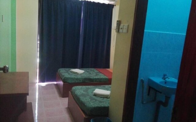 OYO 90565 Teresek View Motel