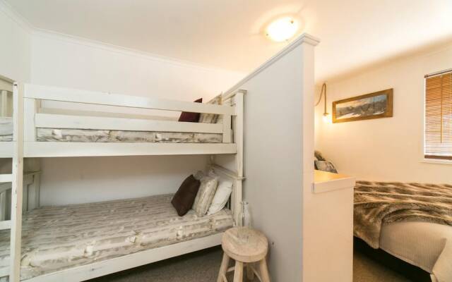 Feathertop Alpine Lodge