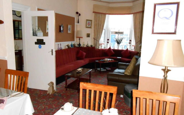 Shirley Heights Hotel