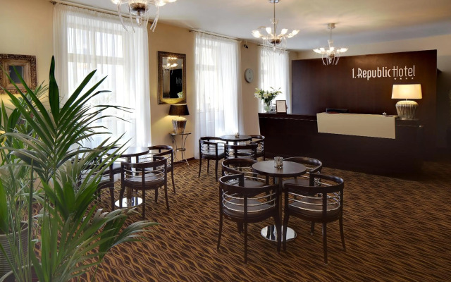 1. Republic Hotel