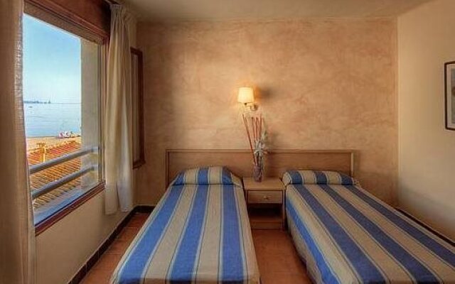 Hostal Restaurante Es Bas