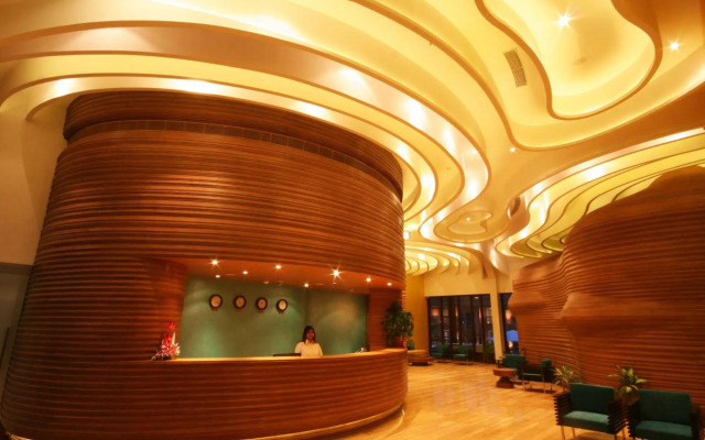 The Golden Crown Hotel & Spa, Colva