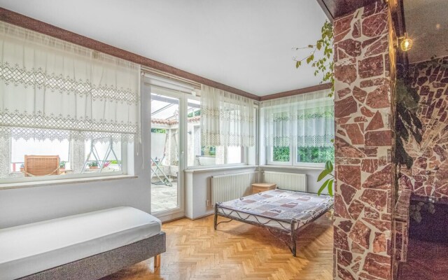 Awesome Apartment in Gdynia With Wifi and 2 Bedrooms