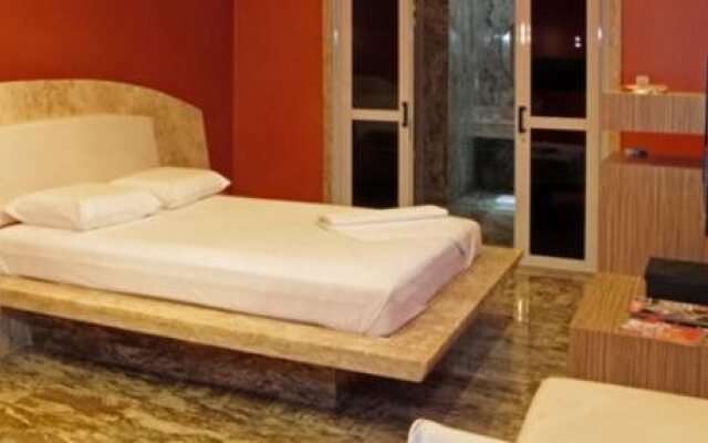 Hipnose Motel (Только для взрослых)