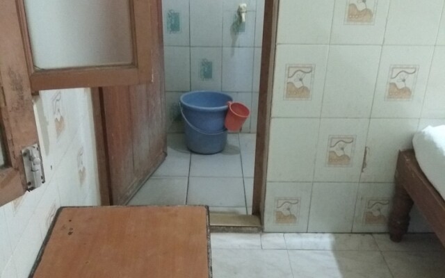 Iroomz Sai Relax Resiodency