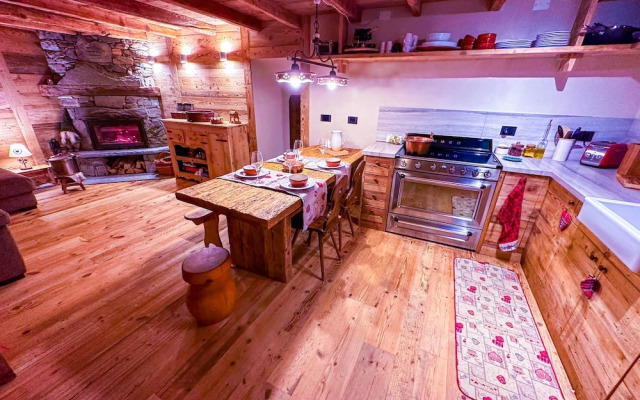 Modern Family Chalet Stunning Mountain