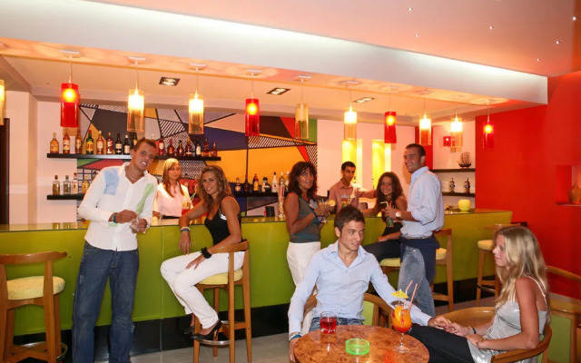 Sun Palace Resort & Spa - All Inclusive