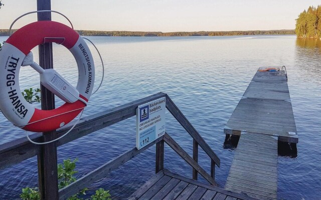 Nice Home in Bengtsfors With 4 Bedrooms and Wifi