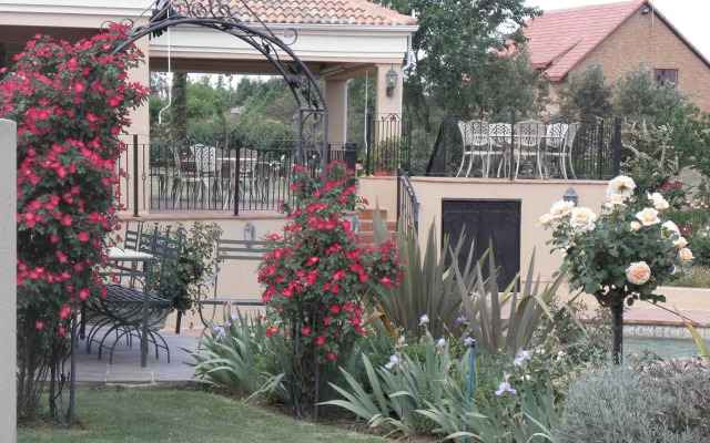 Amber Rose Country Estate