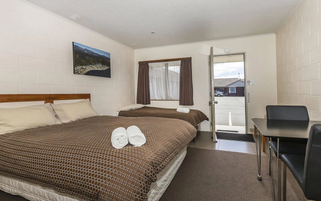 Foreshore Motor Lodge